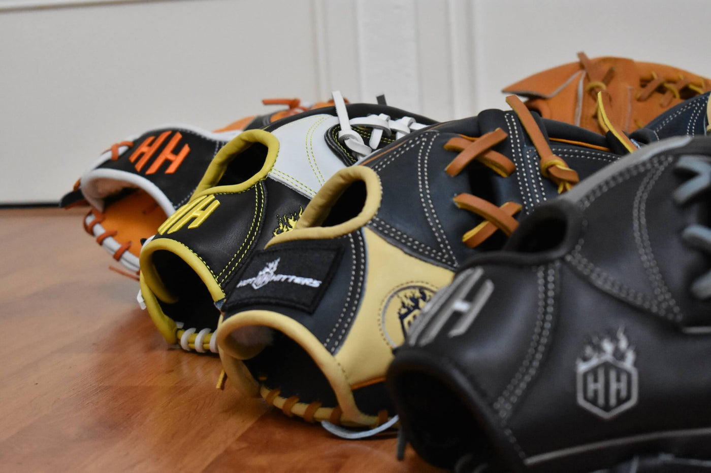 hot hitter baseball softball fielding mitts gloves guide choose best